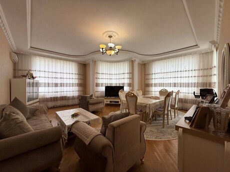 Elan №6248981 - Bakı, Elmlər Akademiyası m., 4 otaqlı, 190 m², 9/17 mərtəbə