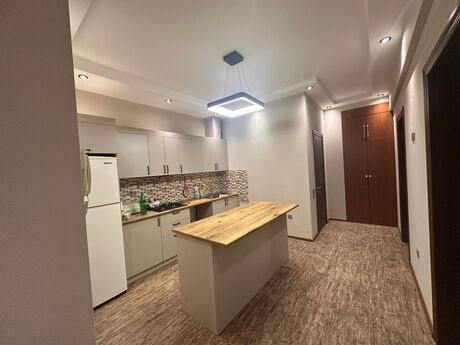 Объявление №6249033 - Баку, м. Элмляр Академиясы, 3-комн., 100 м², 8/16 этаж