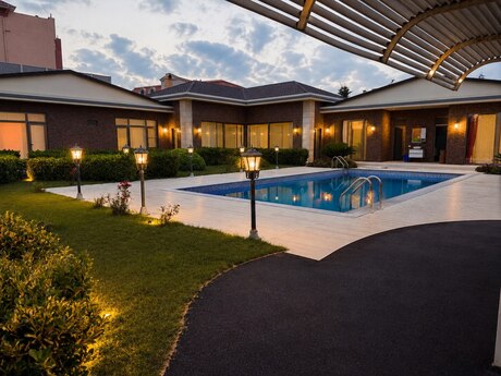 Mərdəkanda 3 otaqlı həyət evi kirayə verilir, 400 m², 1 500 AZN/ay, şəkil 2 / 12