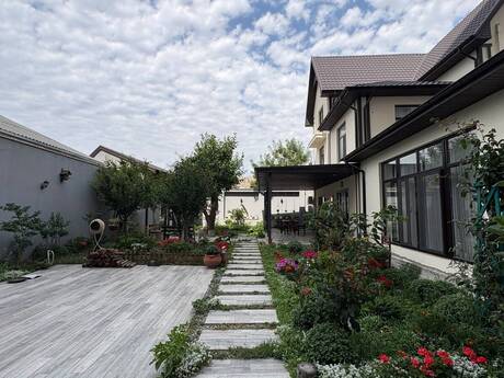 6 otaqlı həyət evi, 370 m², Bayıl: 1 200 000 ₼ 2