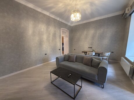 Аренда: 2-комнатная квартира, 73 м², Sahil: 2 000 ₼/мес 5