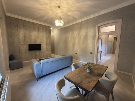 Аренда: 2-комнатная квартира, 73 м², Sahil: 2 000 ₼/мес 4