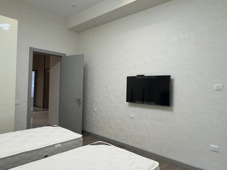2 otaqlı yeni tikili - 28 May m. - 91 m²