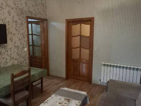 Elan №6249369 - Bakı, Memar Əcəmi m., 2 otaqlı, 40 m², 3/5 mərtəbə