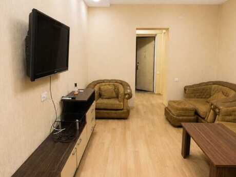 Elan №6249388 - Bakı, 28 May m., 3 otaqlı, 100 m², 3/5 mərtəbə