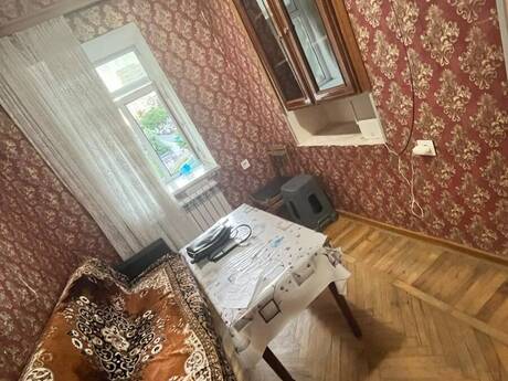 Elan №6249767 - Bakı, 28 May m., 2 otaqlı, 50 m², 2/2 mərtəbə
