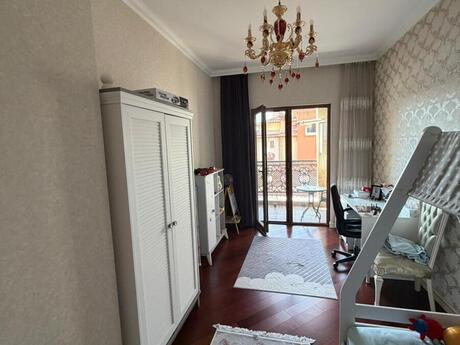Kirayə 3 otaqlı mənzil, 140 m², Nərimanov: 3 000 ₼/ay 4