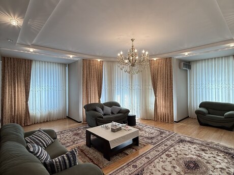 3 otaqlı mənzil, 155 m², 8 Noyabr: 460 000 ₼ 2