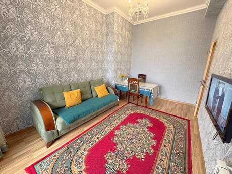 Elan №6250408 - Bakı, 28 May m., 2 otaqlı, 55 m², 10/17 mərtəbə