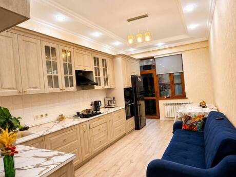 3 otaqlı mənzil, 145 m², Əhmədli: 316 000 ₼ 2