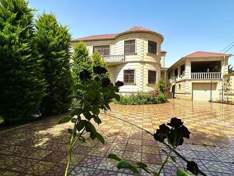 4 otaqlı həyət evi/bağ evi - Binəqədi r. - 400 m²