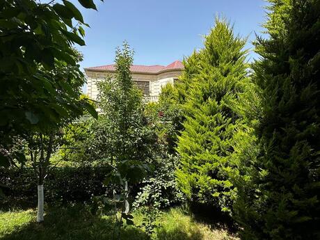 4 otaqlı həyət evi/bağ evi - Binəqədi r. - 400 m²