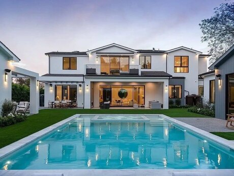 5 otaqlı həyət evi/bağ evi - Şağan q. - 480 m²