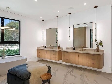5 otaqlı həyət evi/bağ evi - Şağan q. - 480 m²