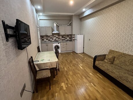2-room apartment for rent, 50 m², Qara Qarayev: 650 ₼/mo 2