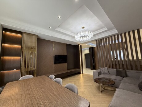 4 otaqlı mənzil, 145 m², Ağ şəhər: 750 000 ₼ 2