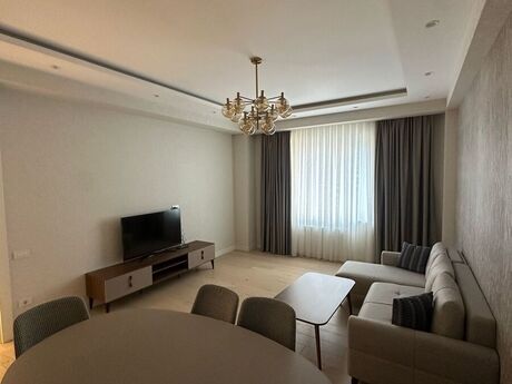 Elan №6250654 - Bakı, Ağ şəhər q., 3 otaqlı, 120 m², 4/7 mərtəbə