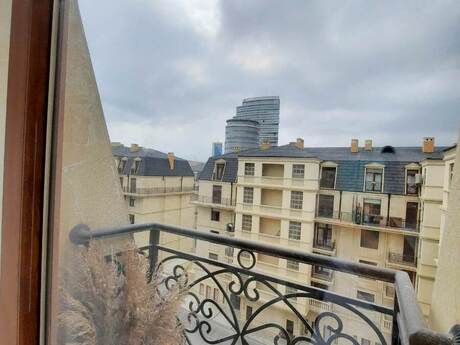 Аренда: 4-комнатная квартира, 160 м², Şah İsmayıl Xətai: 1 800 ₼/мес 4