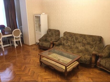 Elan №6250915 - Bakı, Nərimanov r., 3 otaqlı, 100 m², 2/2 mərtəbə