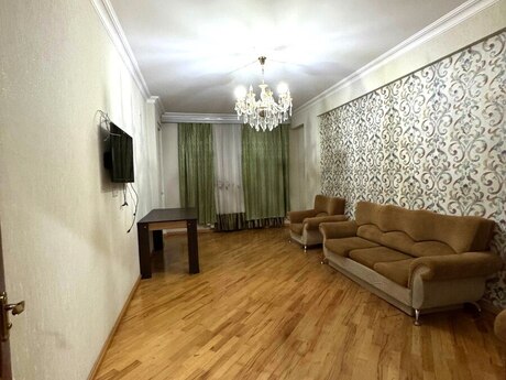 Elan №6250904 - Bakı, İnşaatçılar m., 2 otaqlı, 90 m², 4/10 mərtəbə