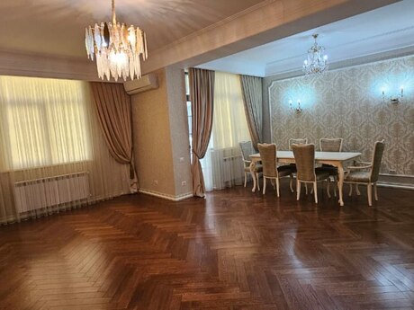 м. Элмляр Академиясы
