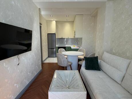 Elan №6251031 - Bakı, Qara Qarayev m., 3 otaqlı, 75 m², 15/16 mərtəbə