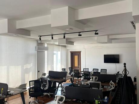 3-комн. офис - м. 28 мая - 260 м²