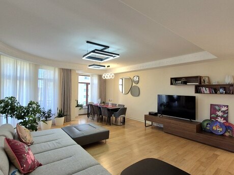 4 otaqlı mənzil, 193 m², Nəsimi: 1 150 000 ₼ 4