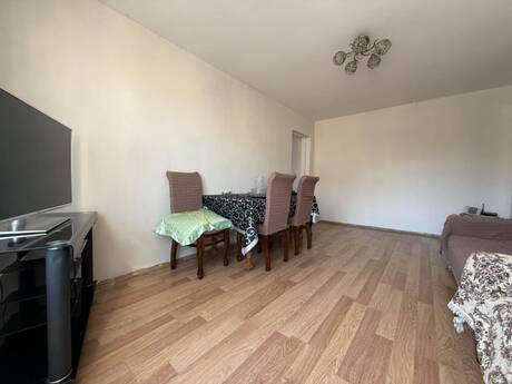 2 otaqlı köhnə tikili - Elmlər Akademiyası m. - 55 m²