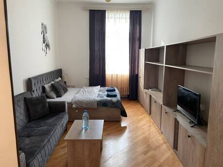 Elan №6235837 - Bakı, İçəri Şəhər m., 1 otaqlı, 30 m², 4/5 mərtəbə