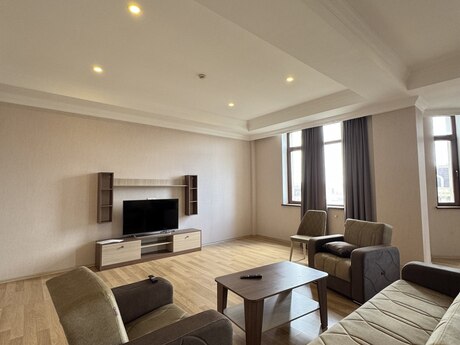 Elan №6251336 - Bakı, Koroğlu m., 3 otaqlı, 175 m², 13/17 mərtəbə