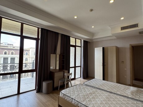 3-room apartment for rent, 175 m², Koroğlu: 1 071 ₼/mo 5