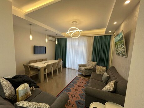 Elan №6251365 - Bakı, Şah İsmayıl Xətai m., 3 otaqlı, 120 m², 6/6 mərtəbə