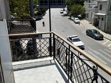 Elan №6251548 - Bakı, İçəri Şəhər m., 1 otaqlı, 50 m², 3/5 mərtəbə
