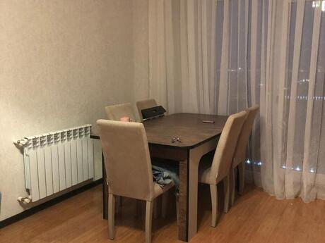 Elan №6251570 - Bakı, Yeni Günəşli q., 1 otaqlı, 42 m², 13/14 mərtəbə