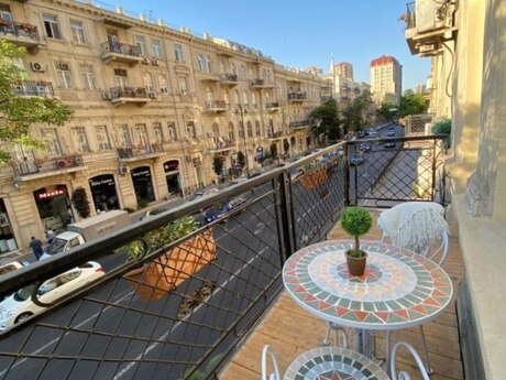 Аренда: 2-комнатная квартира, 75 м², Sahil: 1 800 ₼/мес 3