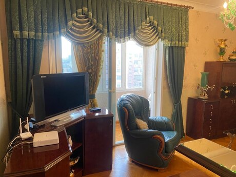 3 otaqlı mənzil, 85 m², 8-ci mikrorayon: 250 000 ₼ 2