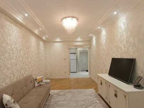 2-room apartment, 65 m², 8-ci mikrorayon: 235 000 ₼ 5