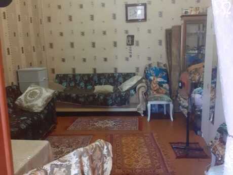 Elan №6252030 - Bakı, 20-ci sahə q., 1 otaqlı, 30 m², 1/3 mərtəbə