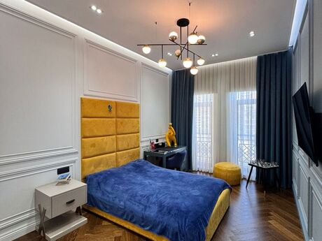 7-комнатная квартира, 285 м², 28 May: 1 400 000 ₼ 5