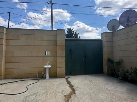 6 otaqlı həyət evi/bağ evi - Qara Qarayev m. - 200 m²