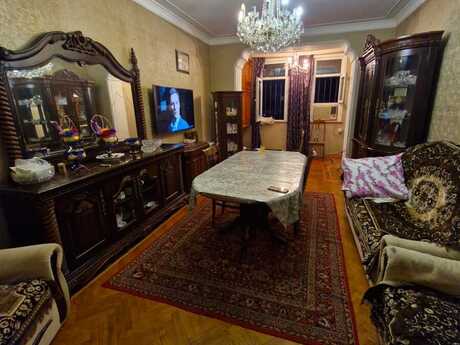 Elan №6252210 - Bakı, Nəriman Nərimanov m., 2 otaqlı, 68 m², 2/5 mərtəbə