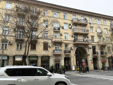 Elan №6252241 - Bakı, Nizami m., 3 otaqlı, 100 m², 2/5 mərtəbə