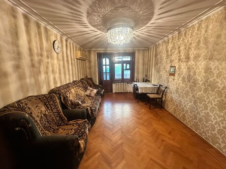 Elan №6212174 - Bakı, Elmlər Akademiyası m., 3 otaqlı, 80 m², 3/5 mərtəbə