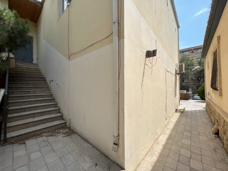 1 otaqlı ofis - Nəriman Nərimanov m. - 80 m²