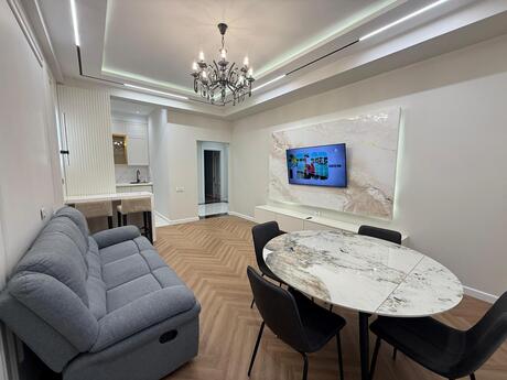 Kirayə 3 otaqlı mənzil, 100 m², Ağ şəhər: 2 000 ₼/ay 3
