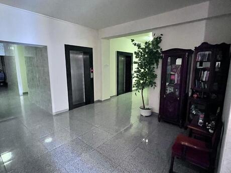 İnşaatçılarda 5 otaqlı yeni tikili mənzil satılır, 155 m², 410 000 AZN, şəkil 3 / 12