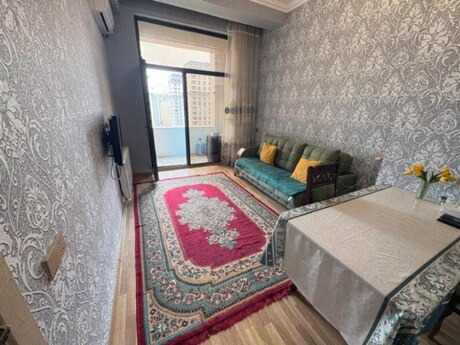 Elan №6252624 - Bakı, 28 May m., 2 otaqlı, 60 m², 10/17 mərtəbə