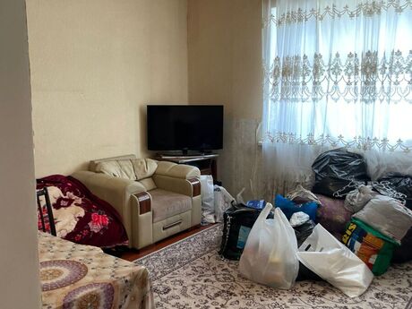 Elan №6252731 - Bakı, 28 May m., 2 otaqlı, 40 m², 2/3 mərtəbə