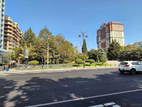 3 otaqlı yeni tikili - Nəsimi r. - 131 m²